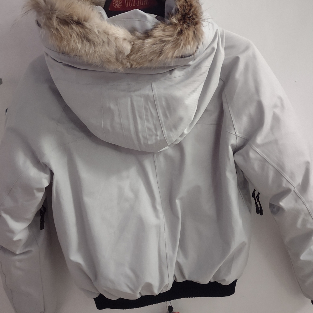 Coat - Picture 4 of 6